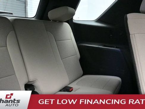 Used 2022 Chevrolet Traverse LS AWD/4WD image 18