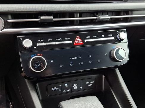 Used 2025 Hyundai Tucson SEL FWD image 17
