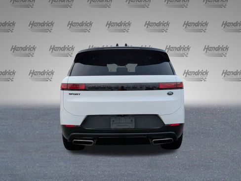 Used 2023 Land Rover Range Rover Sport SE image 9