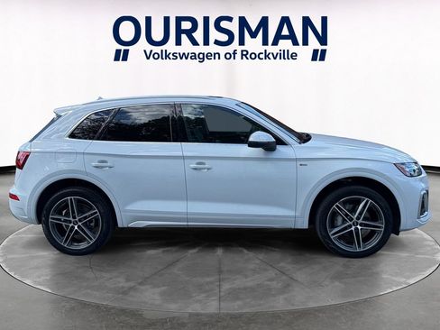 Used 2023 Audi Q5 e Premium Plus w/ Premium Plus Package AWD/4WD image 7