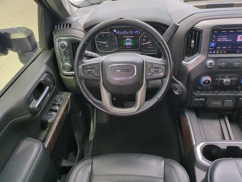 Used 2022 GMC Sierra 2500 Denali w/ Denali Ultimate Package AWD/4WD image 18