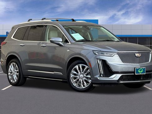 Certified 2021 Cadillac XT6 Premium Luxury w/ LPO, Radiant Package AWD/4WD image 2