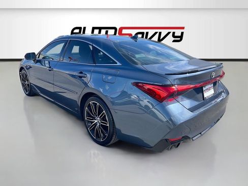 Used 2019 Toyota Avalon Touring w/ Advanced Safety Package FWD image 5