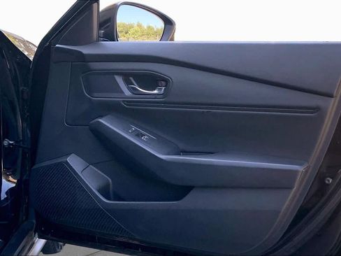 Used 2023 Honda Accord EX image 23