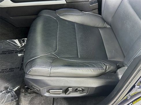 Used 2024 Toyota Tundra Platinum image 18