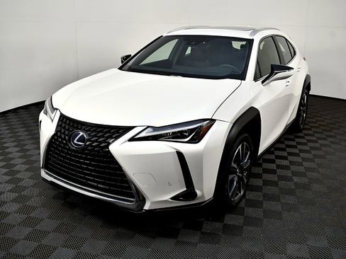 Used 2019 Lexus UX 250h F Sport image 2