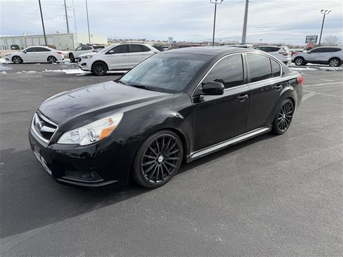 Used 2010 Subaru Legacy 3.6R Limited w/ Appearance Package 1G image 4
