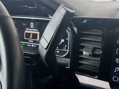 Used 2024 GMC Sierra 1500 Elevation image 24