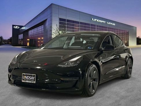 Used 2021 Tesla Model 3 Standard Range Plus RWD image 1