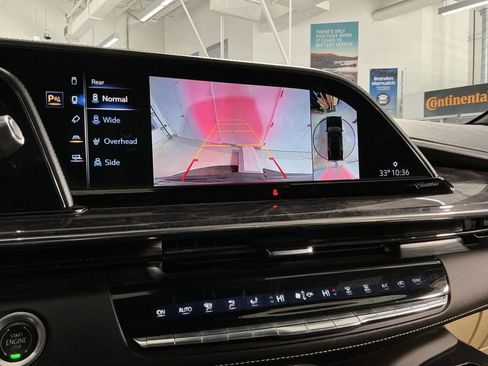 Used 2021 Cadillac Escalade Premium Luxury image 27