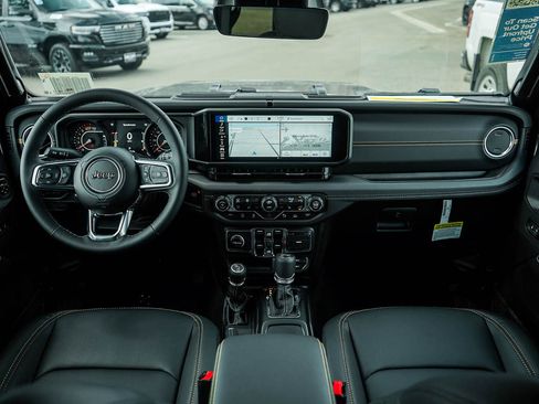 New 2026 Jeep Wrangler Unlimited Sahara AWD/4WD image 13