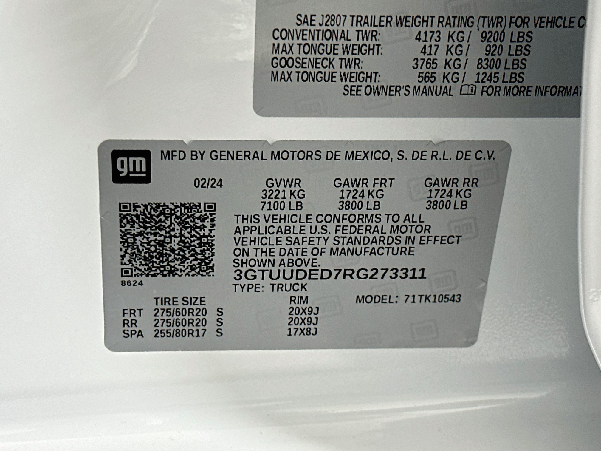Used 2024 GMC Sierra 1500 SLT w/ SLT Premium Plus Package AWD/4WD image 12