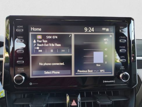 Used 2021 Toyota Corolla LE image 14