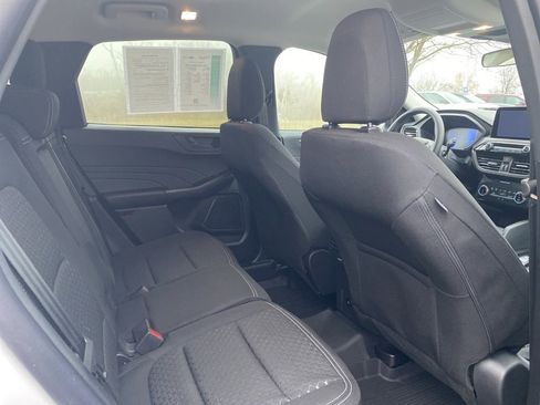 Used 2025 Ford Escape Active AWD/4WD image 13