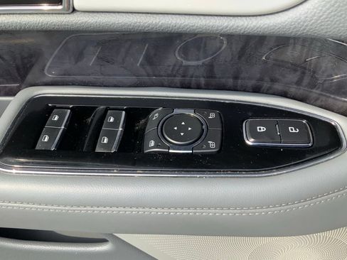 Used 2021 Lincoln Navigator L Reserve w/ Luxury Package AWD/4WD image 18