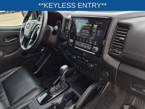 Used 2022 Nissan Frontier PRO-4X w/ Pro-4X Premium Package image 11
