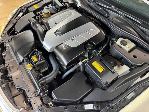 Used 2004 Lexus SC 430 Convertible RWD image 42