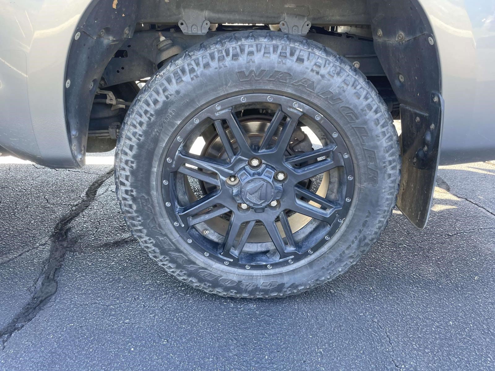 Used 2013 Toyota Tundra Limited w/ Memory Pkg RWD image 7