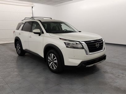 Used 2022 Nissan Pathfinder SL