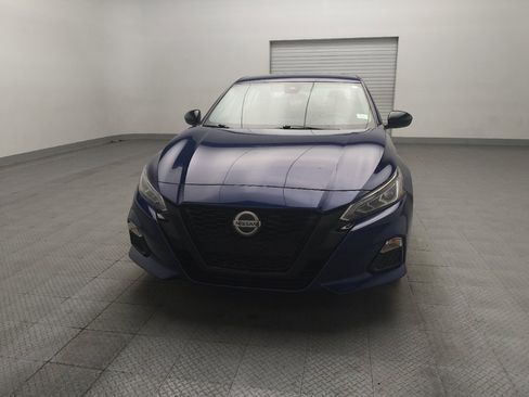 Used 2020 Nissan Altima 2.5 SR FWD image 15