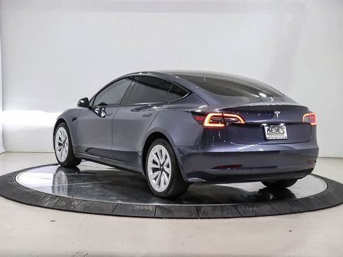 Used 2023 Tesla Model 3 Standard Range RWD image 2