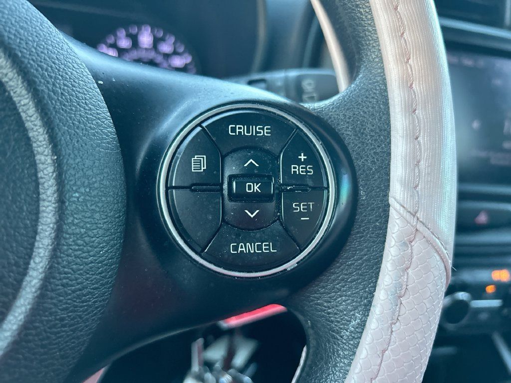 Used 2022 Kia Soul LX FWD image 16