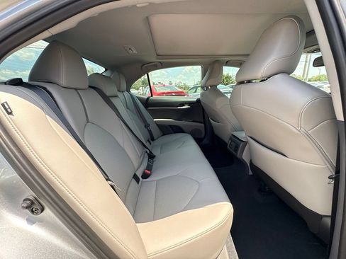 Used 2024 Toyota Camry XLE FWD image 21