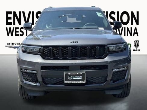 New 2025 Jeep Grand Cherokee L Limited w/ Black Appearance Package image 3