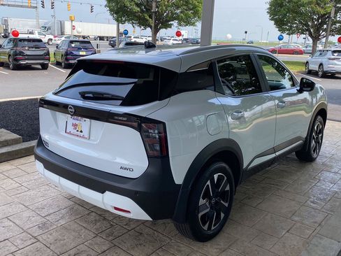 Used 2026 Nissan Kicks SV w/ SV Premium Package AWD/4WD image 7