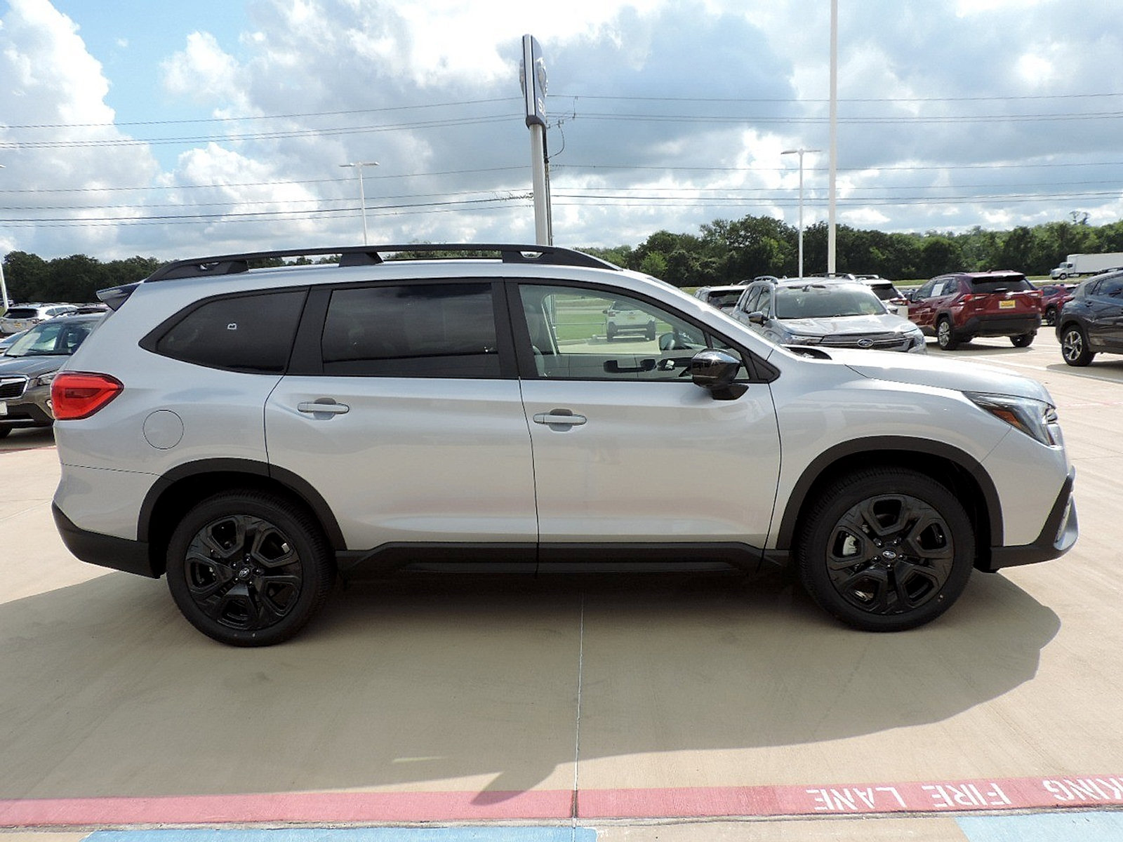 Used 2025 Subaru Ascent Bronze Edition AWD/4WD image 4