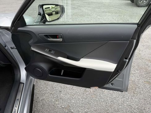 Used 2025 Lexus IS 350 F Sport image 14