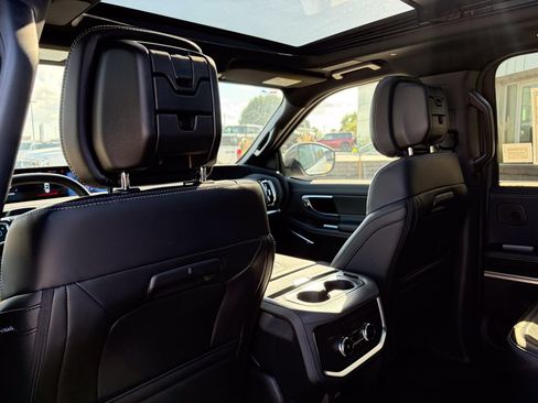 New 2027 Ford Expedition Max Platinum w/ Stealth Performance Package AWD/4WD image 17