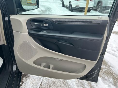 Used 2012 Dodge Grand Caravan Crew w/ Crew Value Pkg image 14