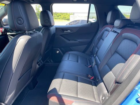 Used 2025 Chevrolet Equinox RS w/ Convenience Package III AWD/4WD image 39