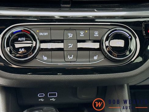Used 2025 Buick Envista Sport Touring w/ Convenience I Package FWD image 25