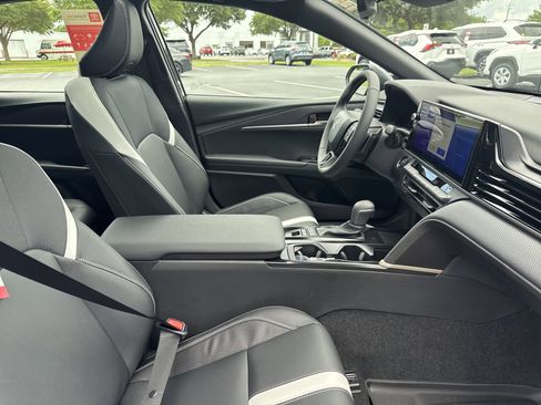 New 2025 Toyota Camry SE w/ Multimedia Upgrade Package image 32