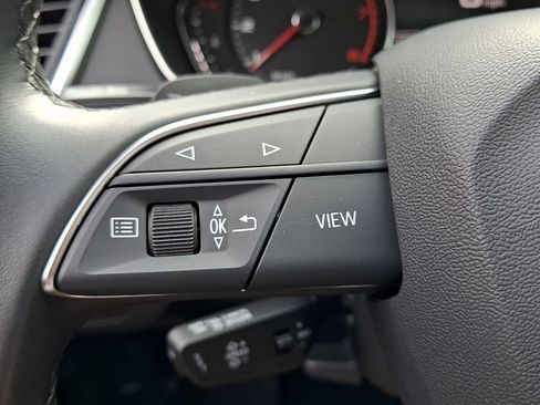 Used 2023 Audi Q5 2.0T Premium w/ Convenience Package AWD/4WD image 22