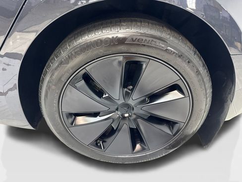 Used 2024 Tesla Model 3 Long Range RWD image 76
