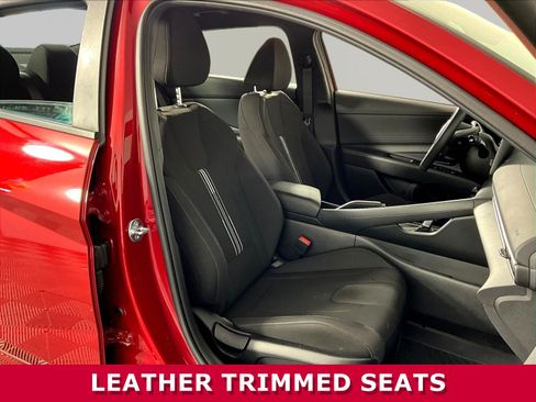 Used 2025 Hyundai Elantra Sport FWD image 26