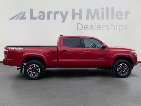 Used 2021 Toyota Tacoma TRD Sport AWD/4WD image 6
