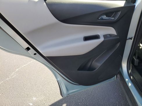 Used 2022 Chevrolet Equinox LT AWD/4WD image 23