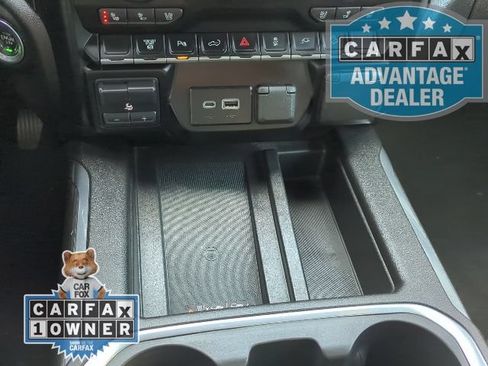 Used 2023 GMC Sierra 2500 AT4 w/ AT4 Preferred Package AWD/4WD image 11