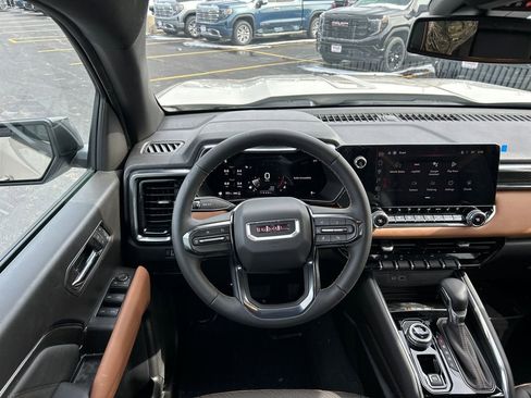 New 2026 GMC Canyon AT4 w/ AT4 Premium Package AWD/4WD image 29