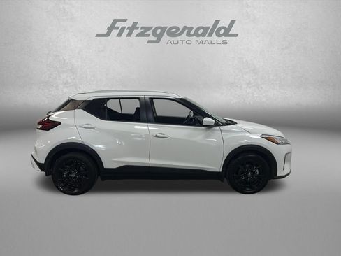 Used 2024 Nissan Kicks SV FWD image 7