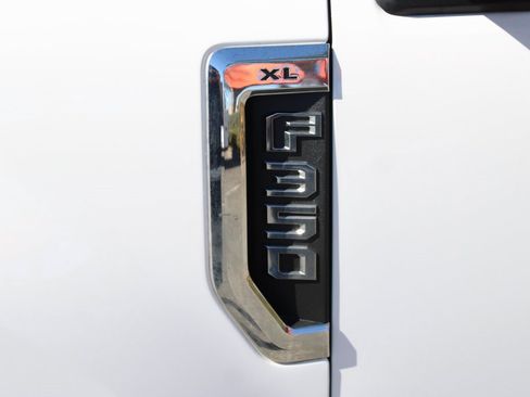 Used 2021 Ford F350 XL w/ Power Equipment Group image 49