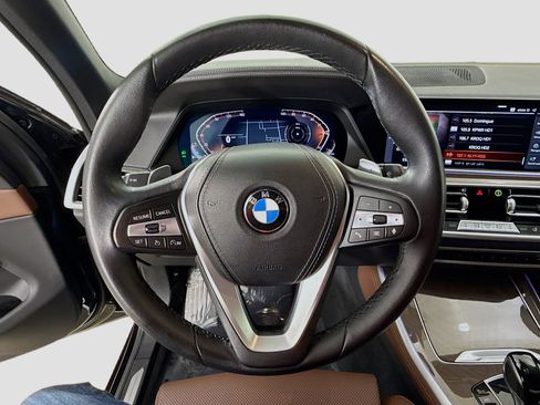 Used 2023 BMW X5 xDrive40i w/ Parking Assistance Package image 11