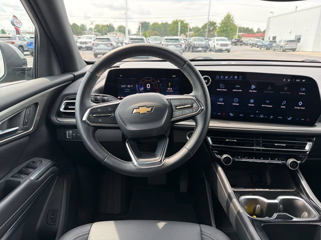 Used 2026 Chevrolet Traverse LT AWD/4WD image 16