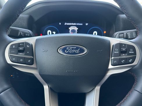 New 2026 Ford Explorer Active RWD image 25