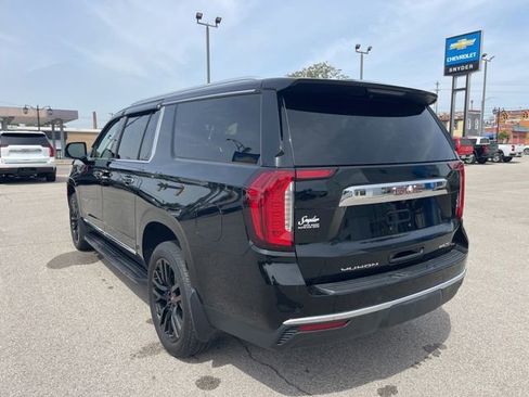Used 2023 GMC Yukon XL SLT w/ SLT Luxury Package AWD/4WD image 14