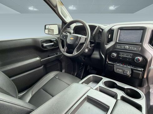 Used 2021 Chevrolet Silverado 1500 W/T w/ WT Value Package AWD/4WD image 24